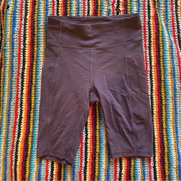 Lululemon Invigorate High-Rise Short 10” in Black Currant Purple Small 4 - Picture 6 of 9